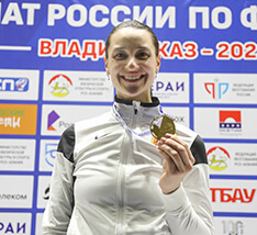 Яна Егорян чемпионка России по фехтованию