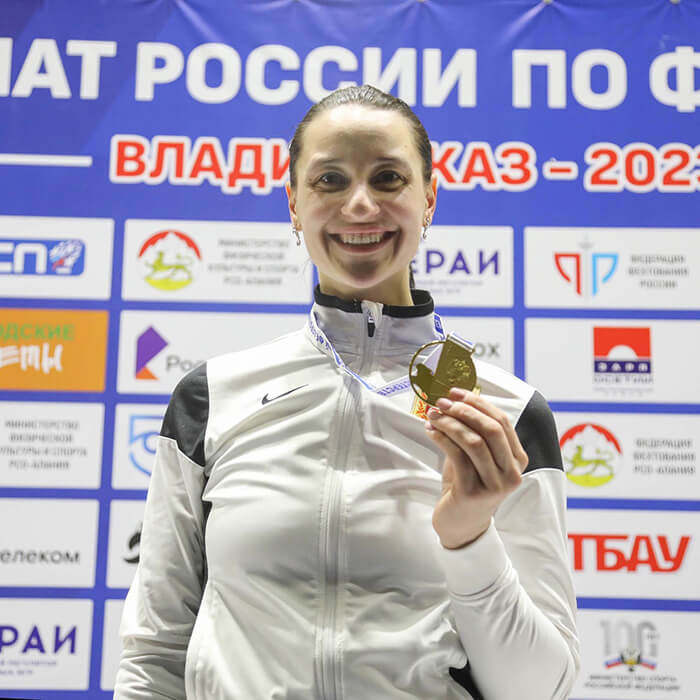 Яна Егорян чемпионка РФ по фехтованию на саблях